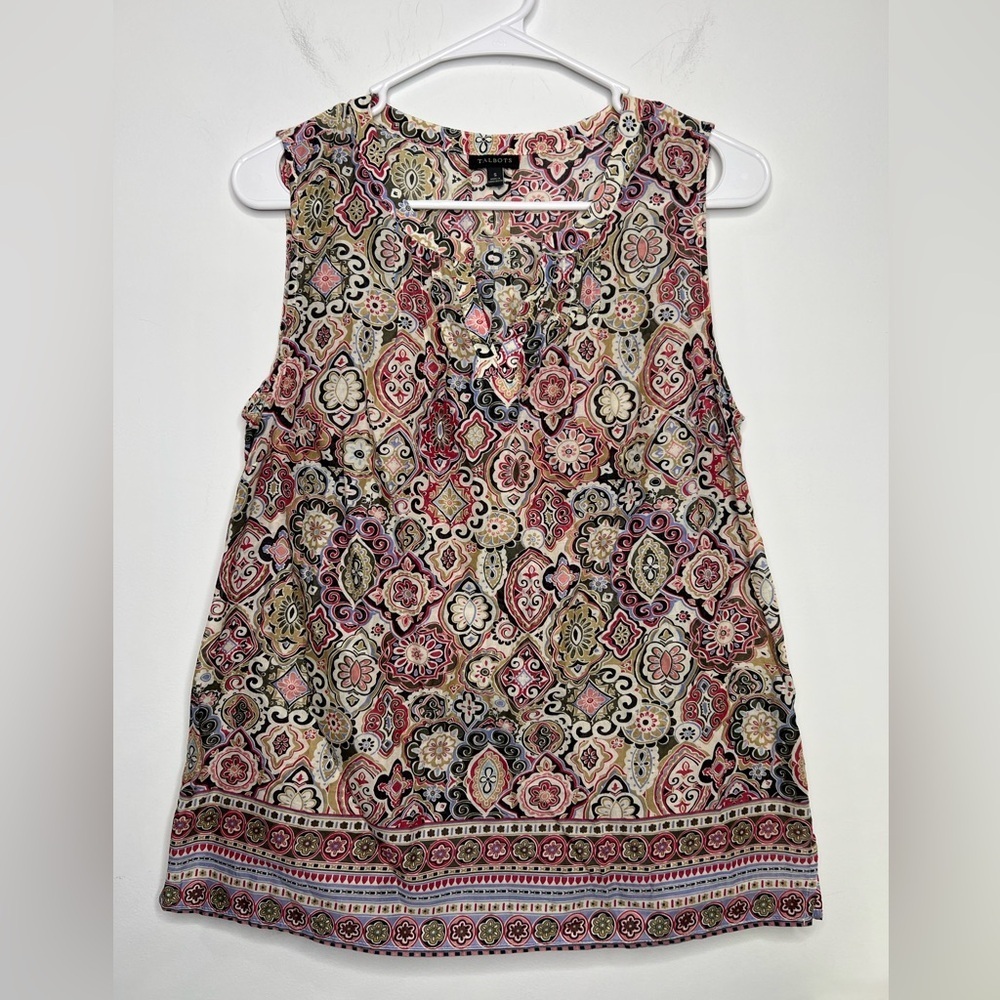 Medallion Border Split-neck Shell Top Size Small